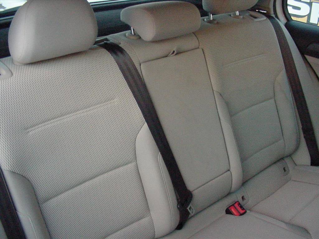 Used 2019 Volkswagen Golf S image 26