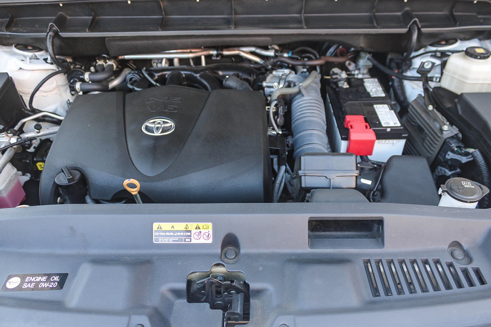 Used 2022 Toyota Highlander XLE FWD image 27