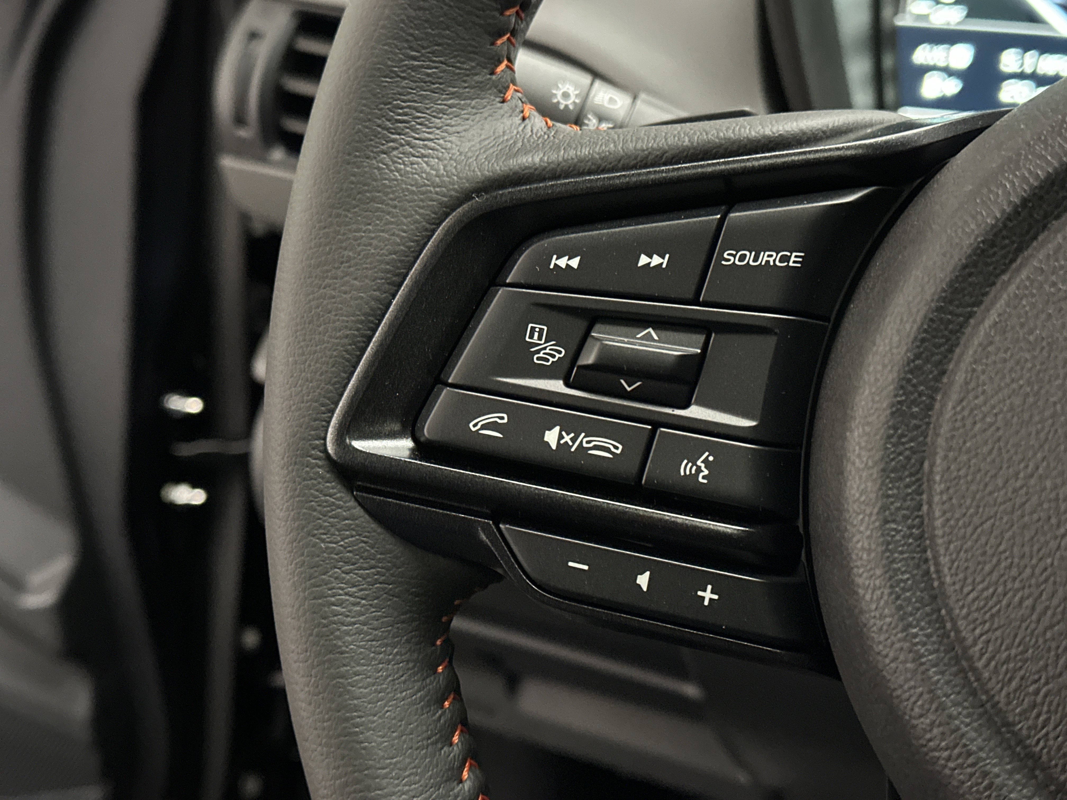 New 2026 Subaru Crosstrek 2.5i Limited w/ Crosstrek Mirror Package image 27