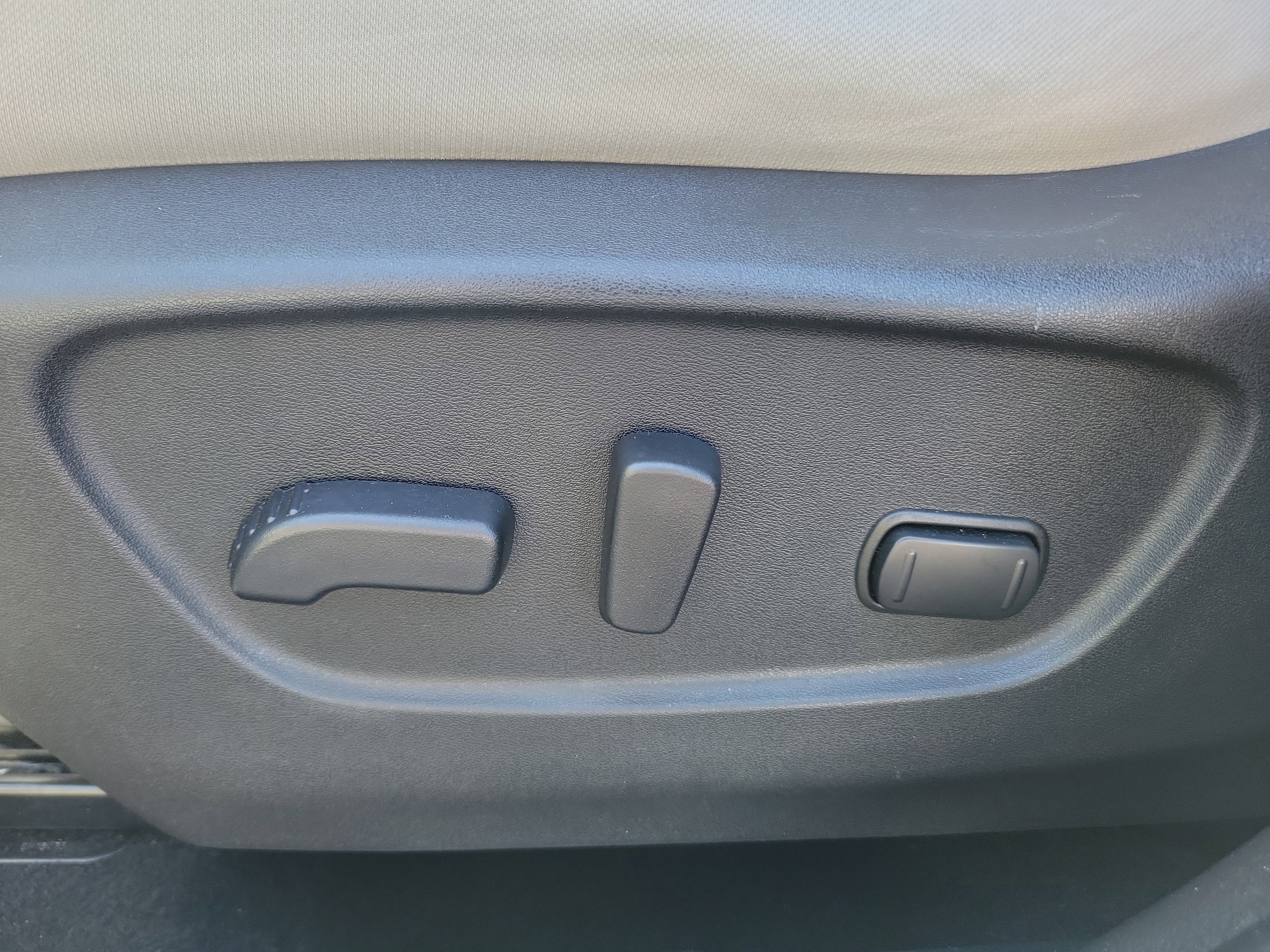 Used 2018 Nissan Rogue Sport SV image 21