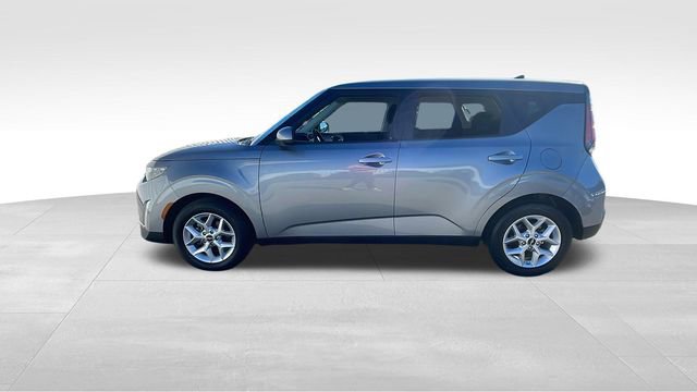 Used 2024 Kia Soul LX w/ Option Group 015 image 5