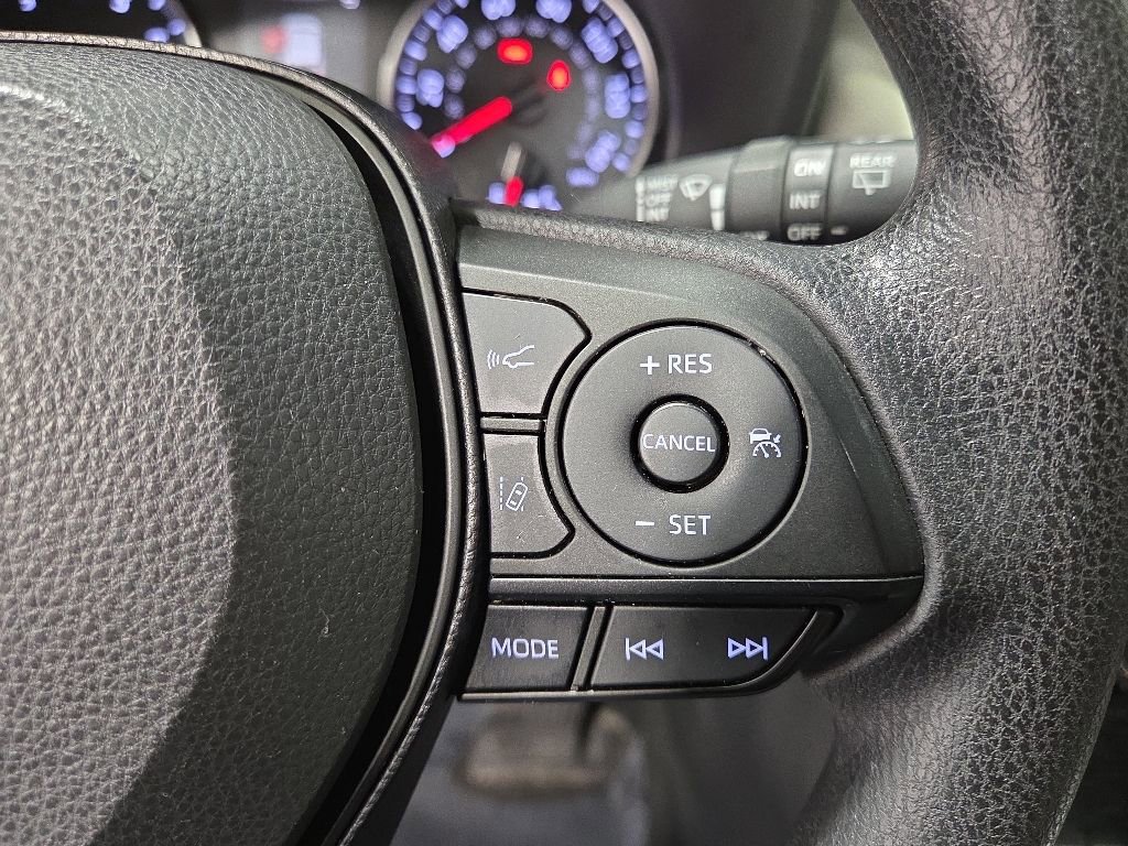 Used 2019 Toyota RAV4 XLE w/ Convenience Package AWD/4WD image 15