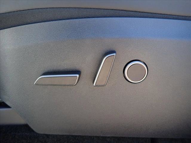 Used 2024 Tesla Model Y Long Range image 13