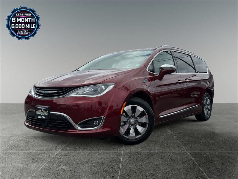 Used 2018 Chrysler Pacifica Limited w/ Advanced Safetytec Group FWD image 1