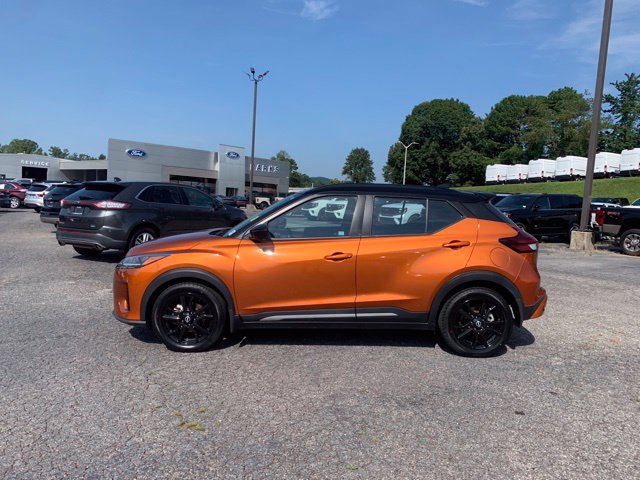 Used 2022 Nissan Kicks SR FWD image 5