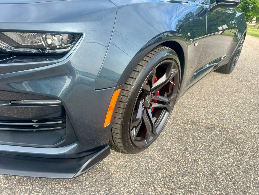 Used 2020 Chevrolet Camaro SS RWD image 25