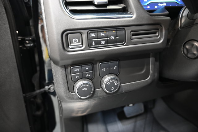 Used 2024 Chevrolet Tahoe LT w/ Luxury Package AWD/4WD image 26