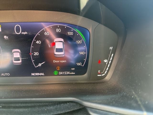 Used 2023 Honda Accord Touring image 6