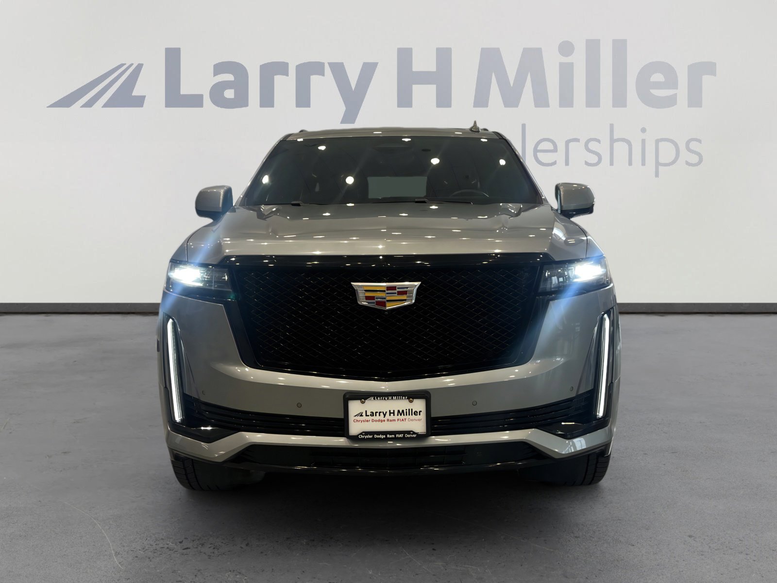 Used 2024 Cadillac Escalade ESV Sport image 8