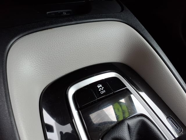 Used 2026 Toyota Corolla LE w/ LE Premium Package FWD image 22