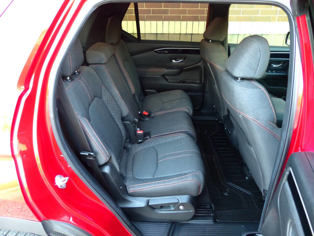 Used 2024 Honda Pilot Sport image 39