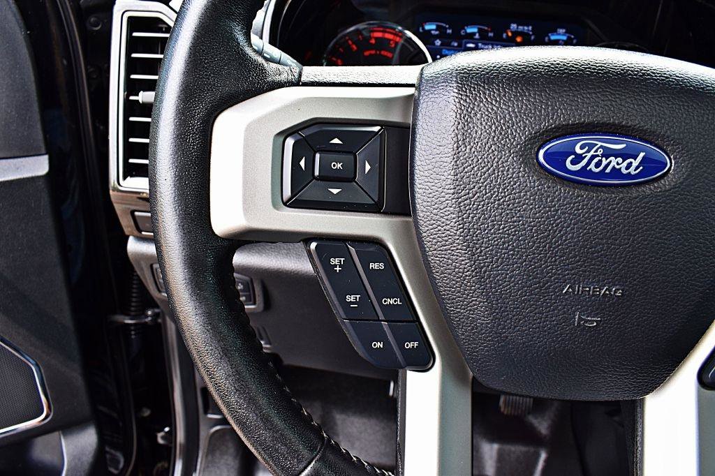 Used 2019 Ford F250 Lariat w/ Lariat Ultimate Package AWD/4WD image 40