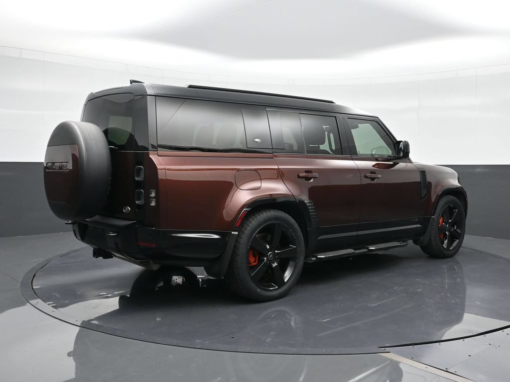 Used 2023 Land Rover Defender 130 X AWD/4WD image 12