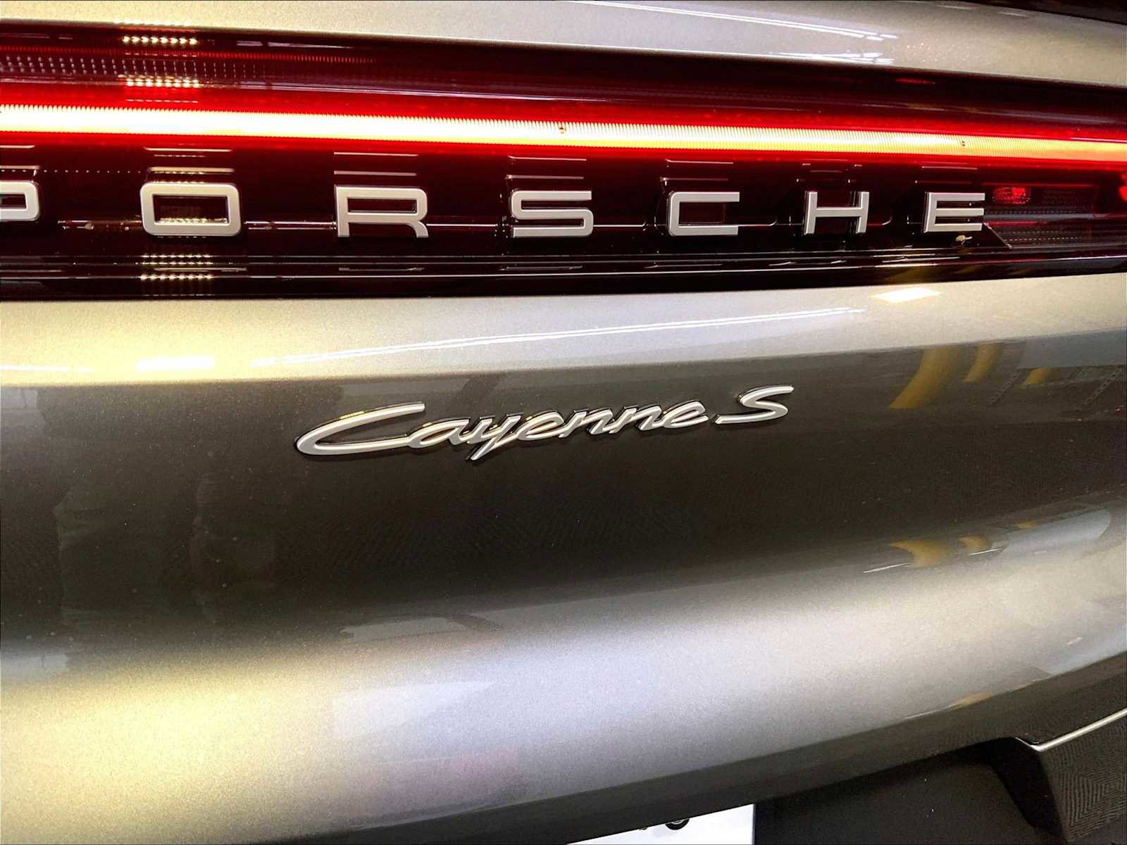 New 2026 Porsche Cayenne S image 19