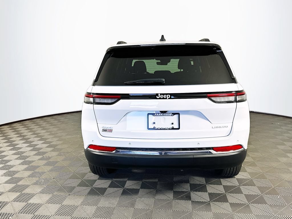 New 2026 Jeep Grand Cherokee Laredo AWD/4WD image 8