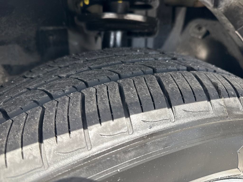 Used 2019 Jeep Renegade Latitude w/ Popular Equipment Group image 14