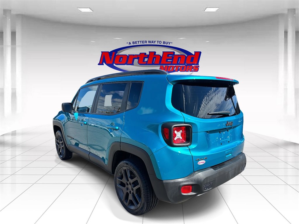 Used 2021 Jeep Renegade Latitude w/ Sun & Sound Group image 5