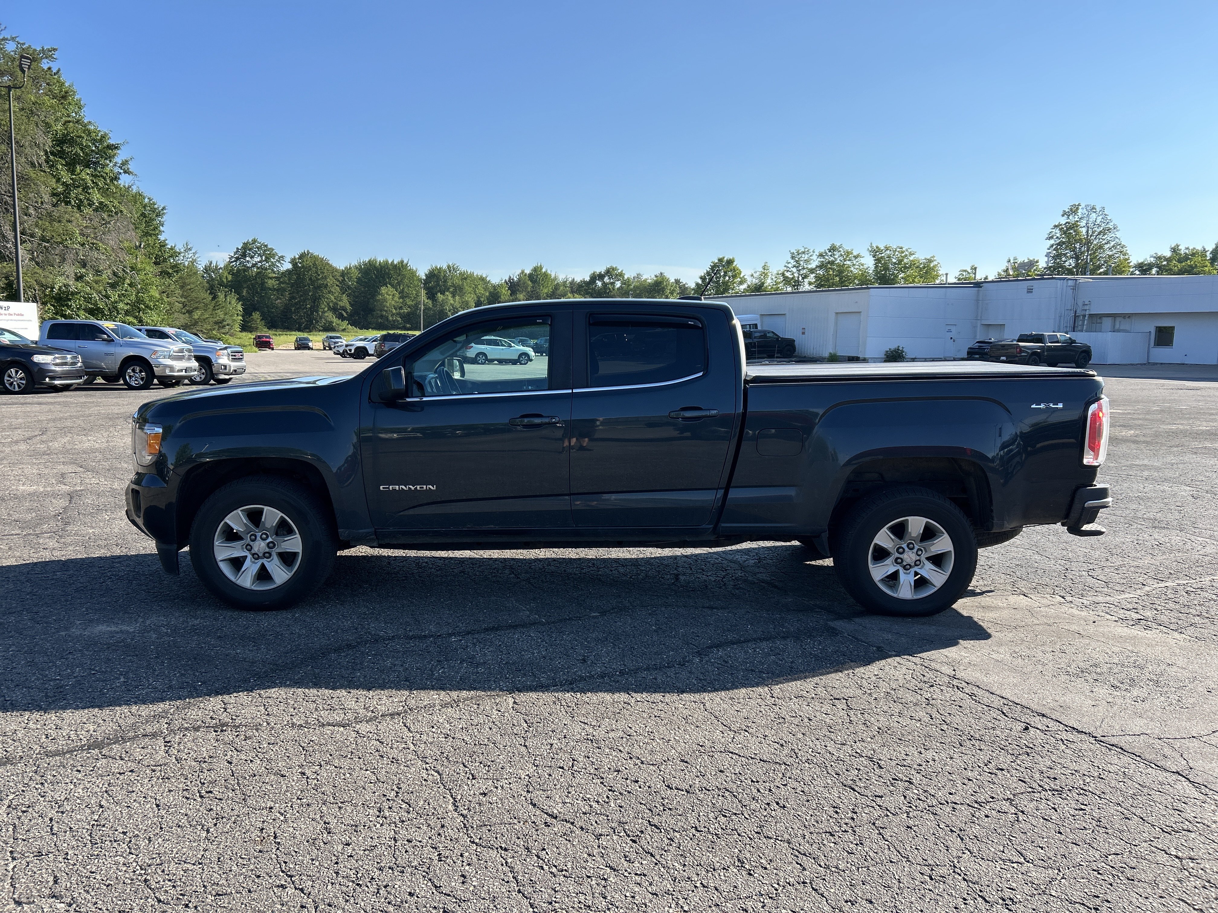 Used 2018 GMC Canyon SLE w/ SLE Convenience Package AWD/4WD image 7