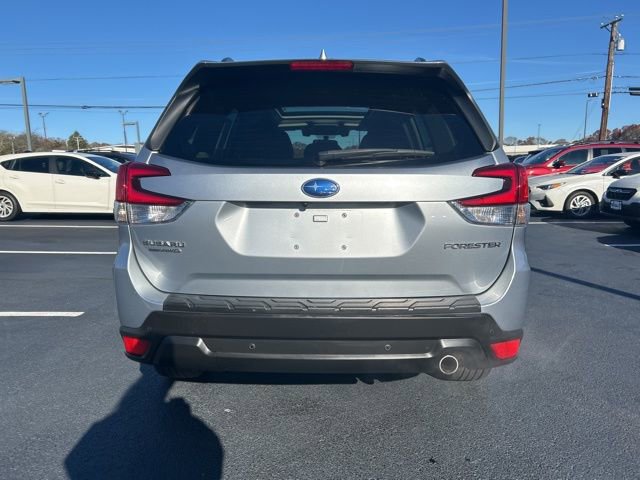 Used 2021 Subaru Forester Limited image 5