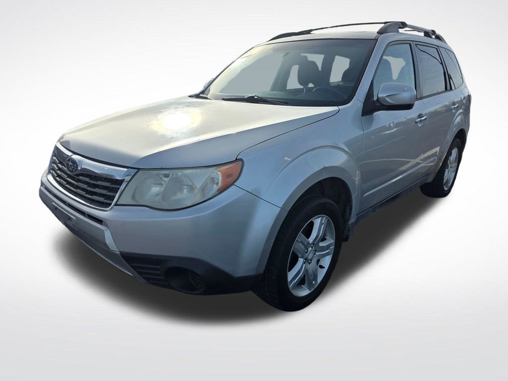Used 2010 Subaru Forester 2.5X Premium w/ Popular Equipment Group 1B AWD/4WD image 3
