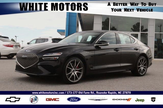 Used 2025 Genesis G70 2.5T image 1