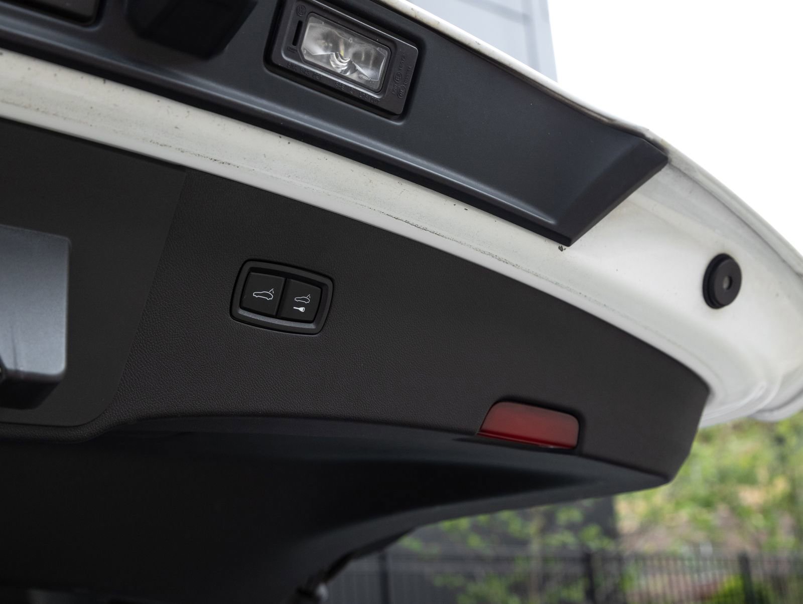 Certified 2023 Porsche Cayenne Platinum Edition AWD/4WD image 32