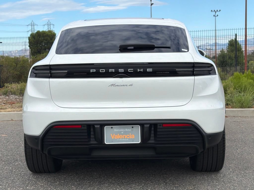 Used 2024 Porsche Macan 4 Electric AWD/4WD image 10