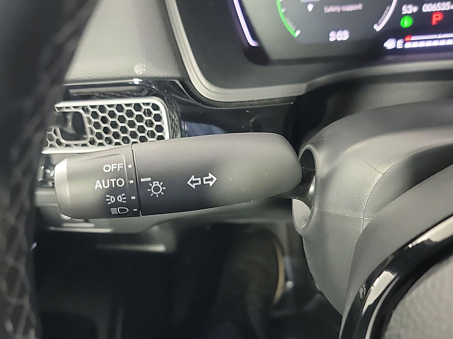 Certified 2025 Honda Civic Sport Touring image 28