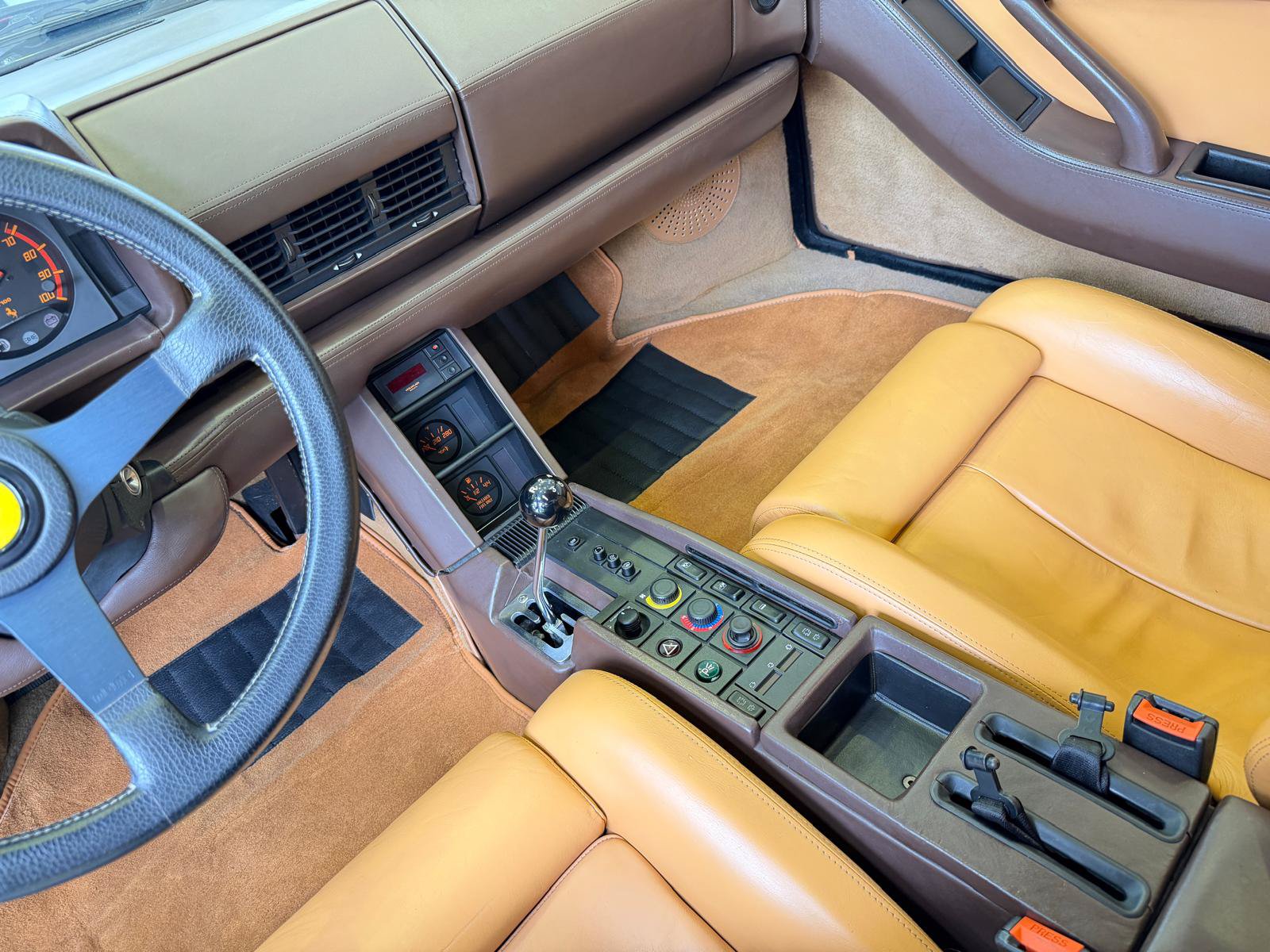 Used 1990 Ferrari Testarossa RWD image 79