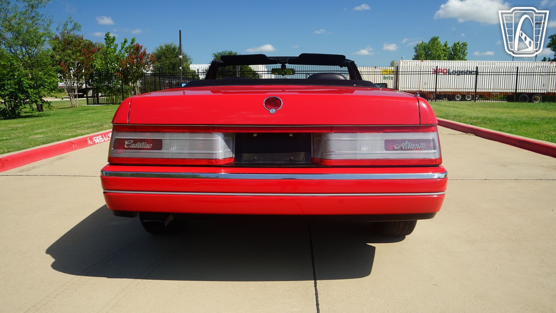 Used 1991 Cadillac Allante FWD image 12