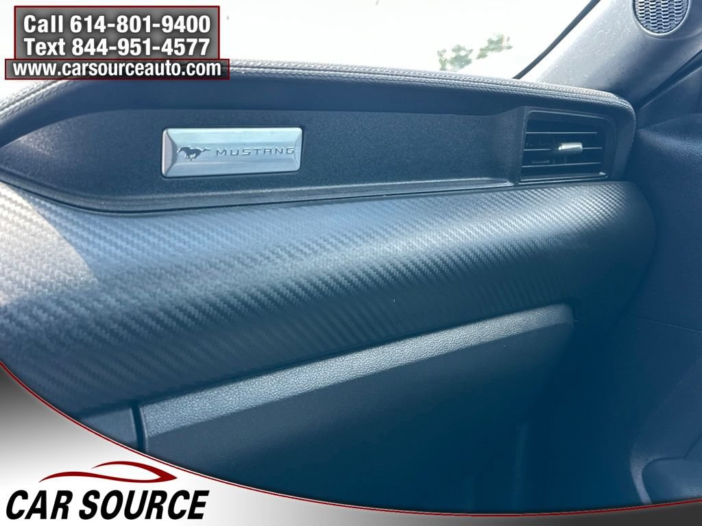 Used 2018 Ford Mustang Coupe RWD image 21