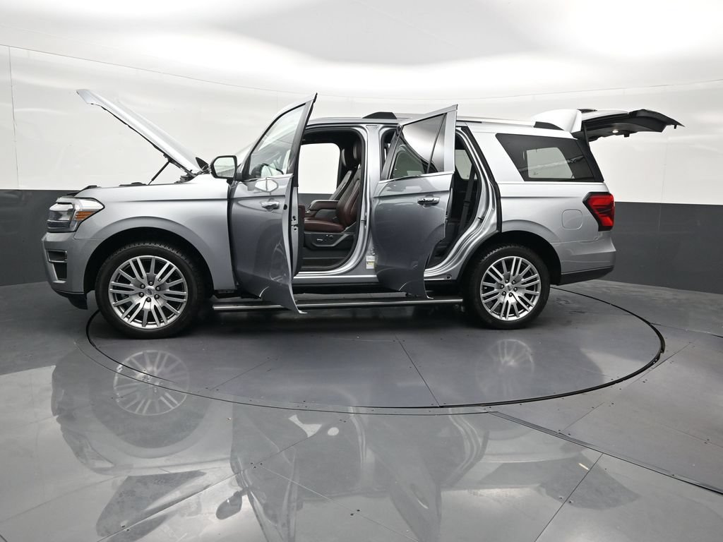 Used 2023 Ford Expedition Limited AWD/4WD image 33