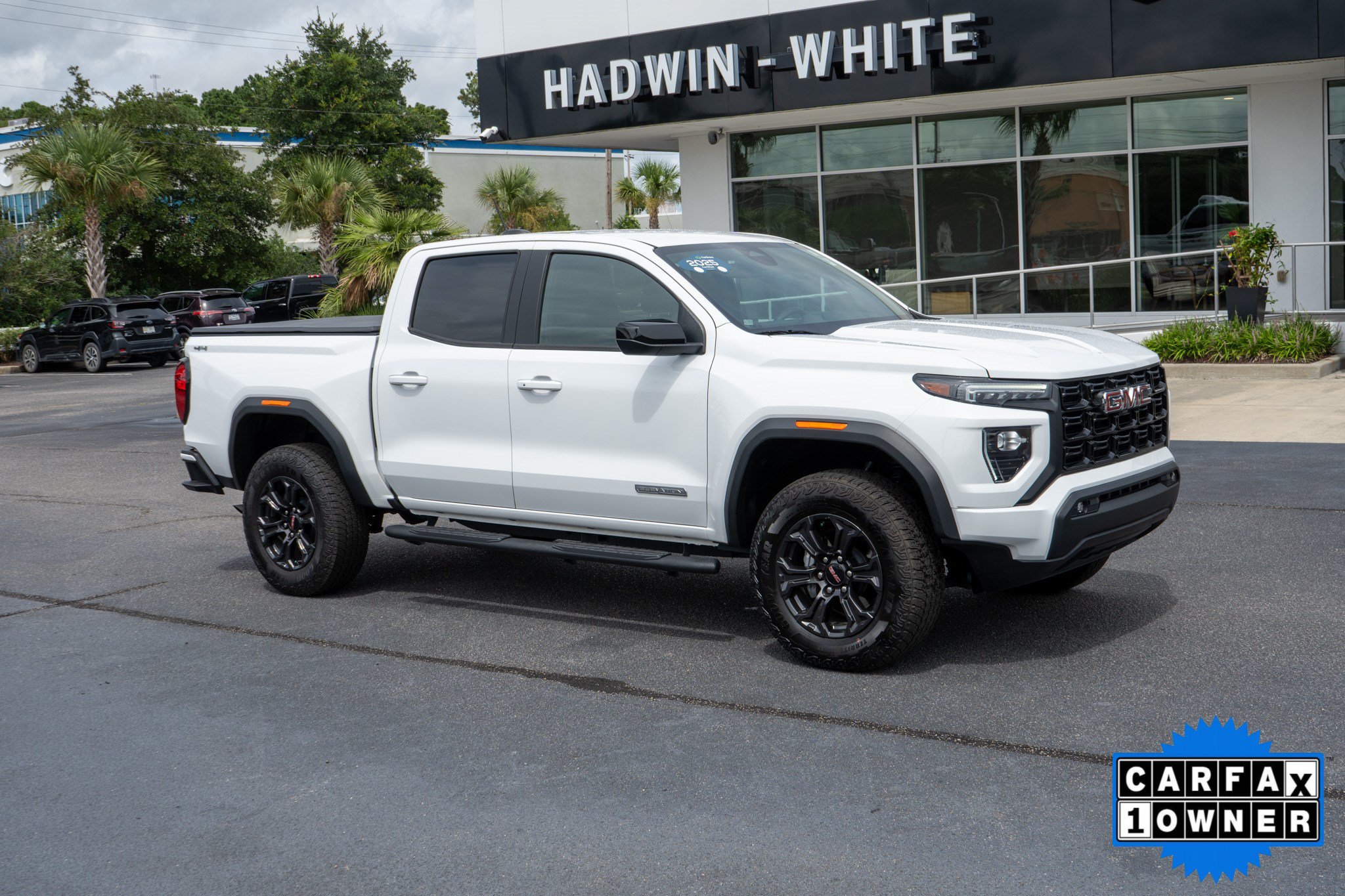 Used 2025 GMC Canyon Elevation w/ Convenience Package AWD/4WD image 1