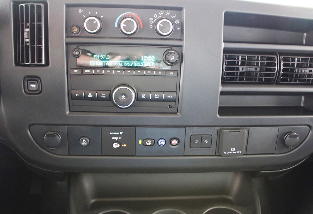 Used 2024 Chevrolet Express 2500 w/ Driver Convenience Package RWD image 27