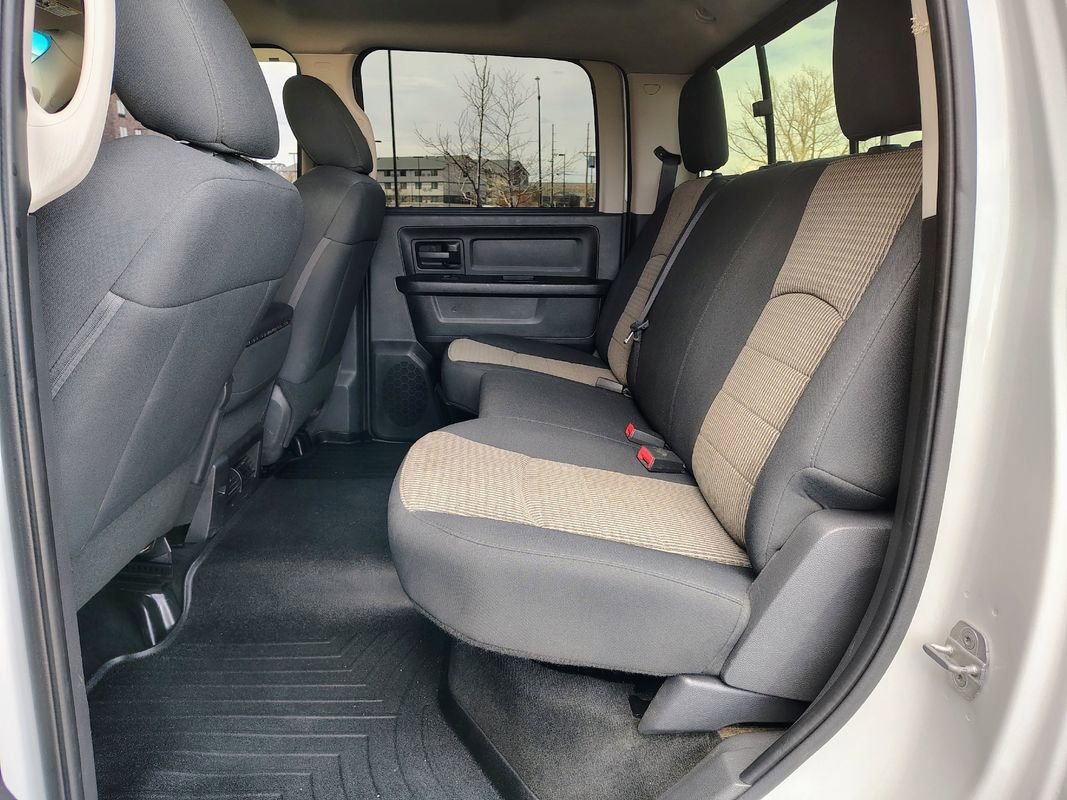 Used 2012 RAM 3500 ST w/ Chrome Appearance Group image 12