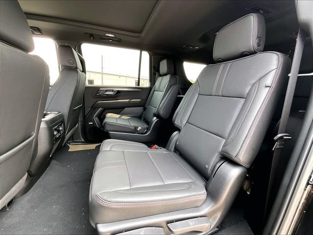 New 2026 Chevrolet Suburban RST w/ Advanced Technology Package AWD/4WD image 14