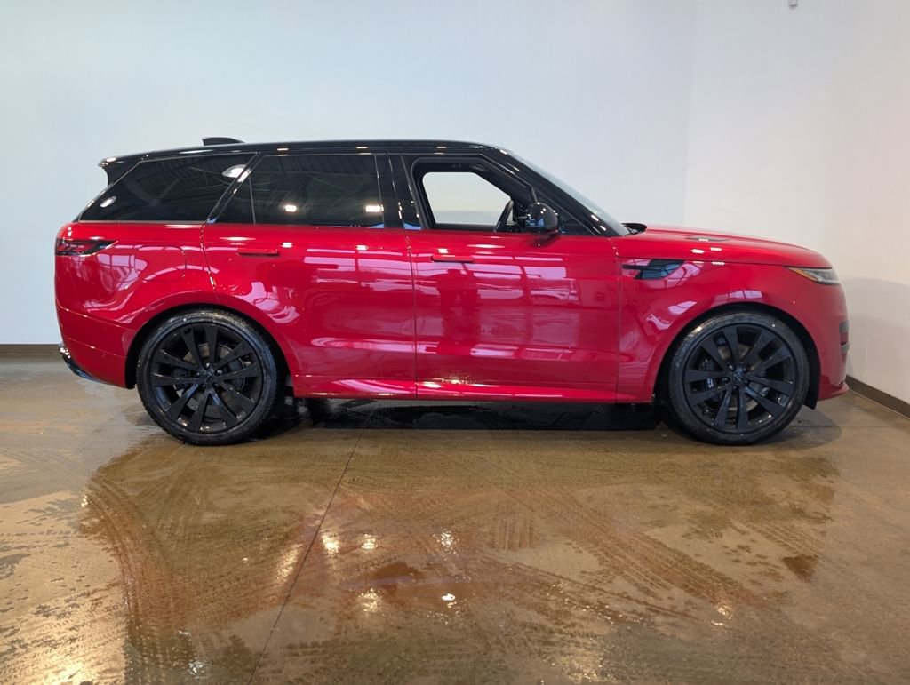 New 2026 Land Rover Range Rover Sport Dynamic SE image 6
