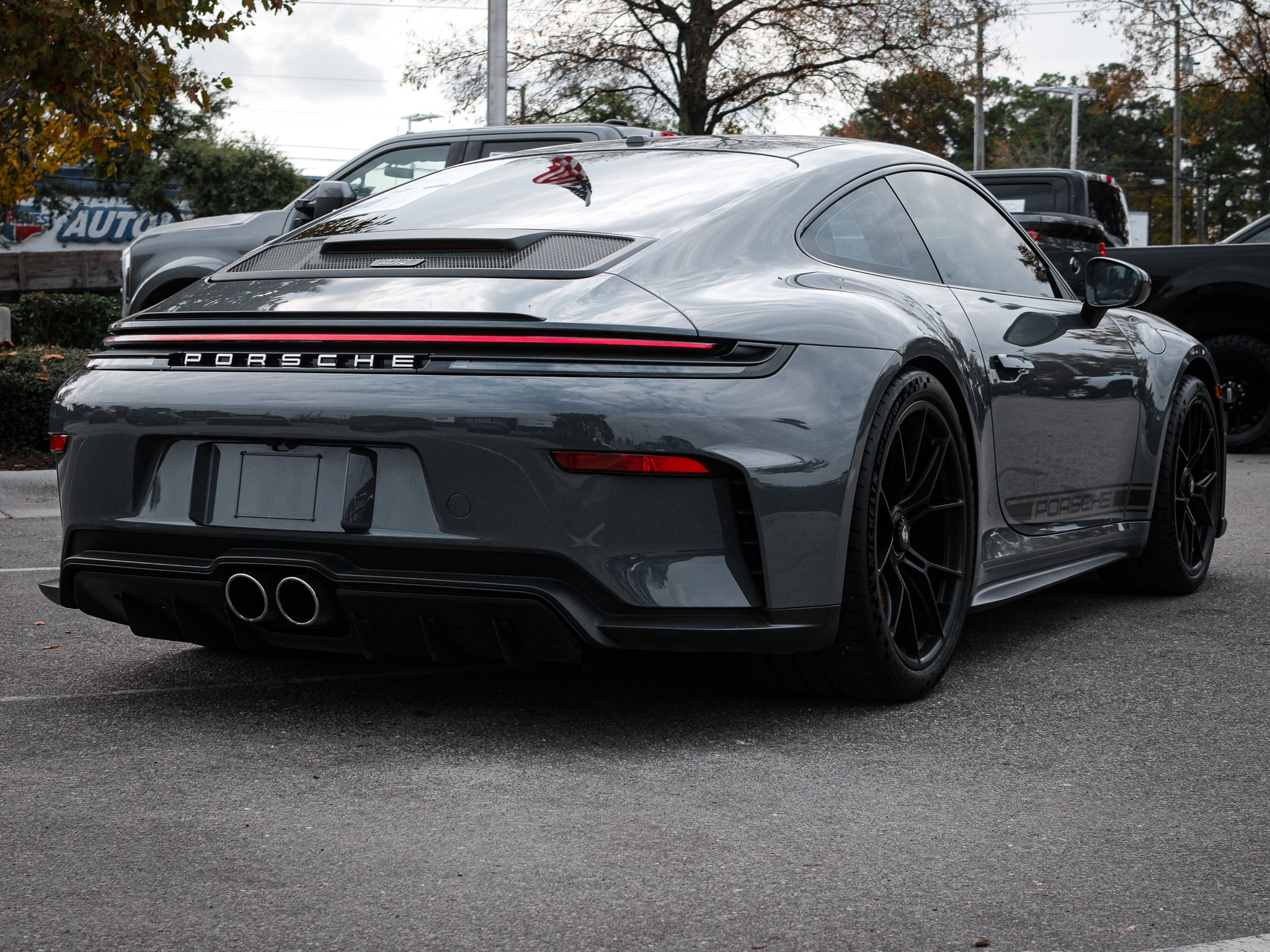 Used 2025 Porsche 911 GT3 image 12