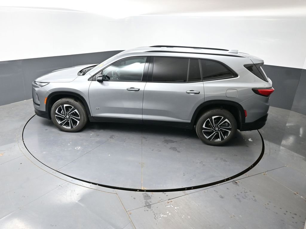 Used 2025 Buick Enclave Sport Touring AWD/4WD image 49