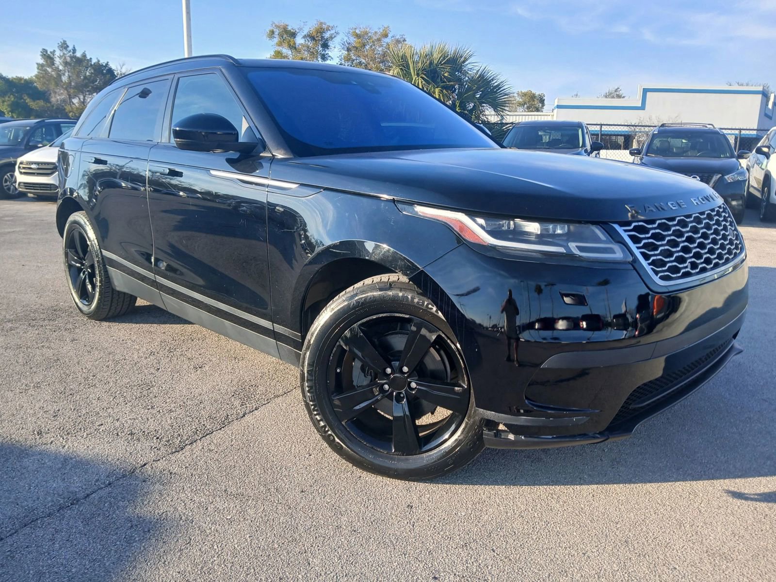 Used 2018 Land Rover Range Rover Velar S image 1
