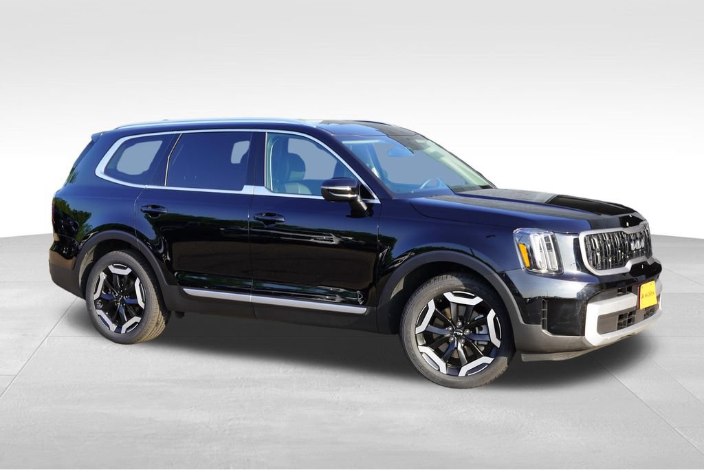 Certified 2024 Kia Telluride EX w/ EX Captain's Chair Package AWD/4WD image 2