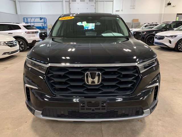 Used 2025 Honda Pilot EX-L image 8
