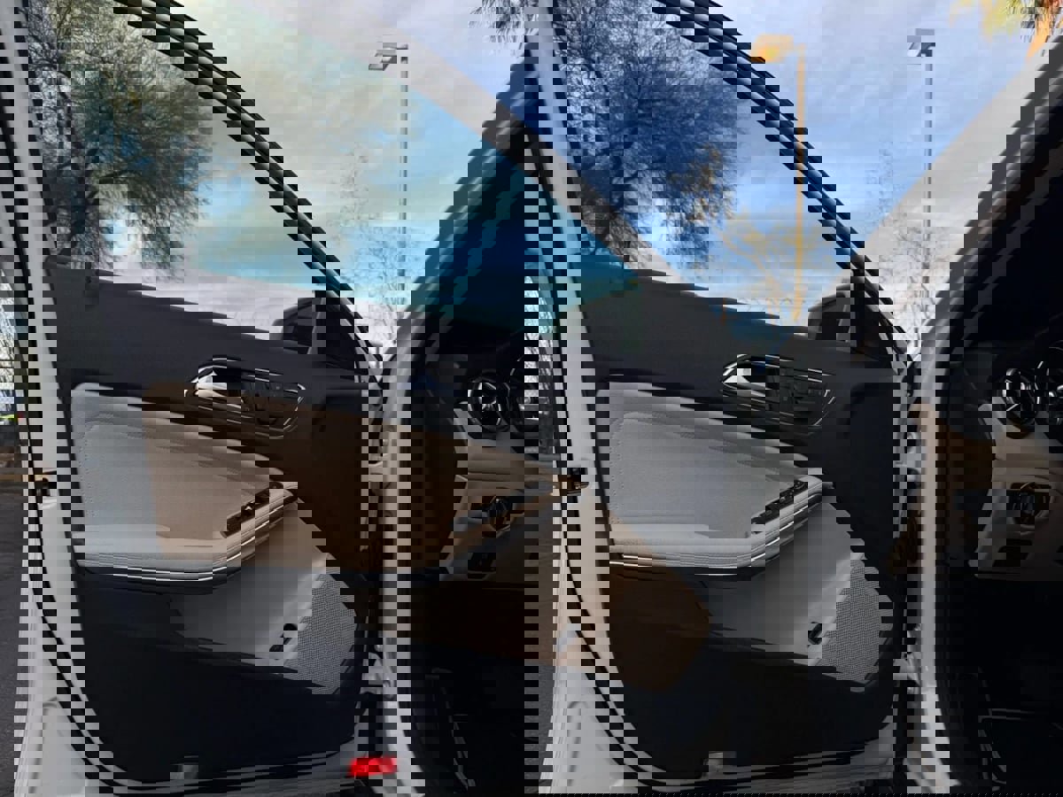 Used 2015 Mercedes-Benz GLA 250 4MATIC image 36