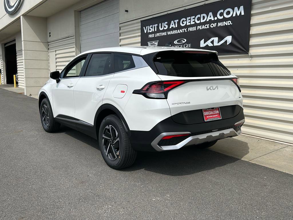 New 2025 Kia Sportage LX image 6