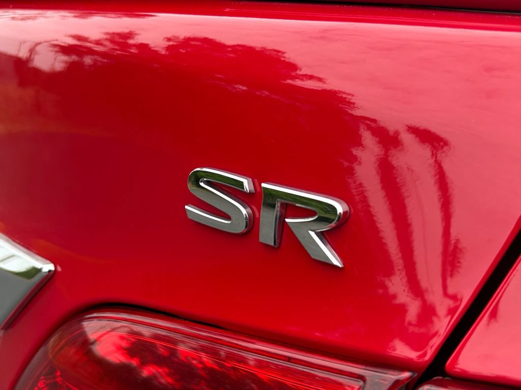 Used 2016 Nissan Sentra SR image 9