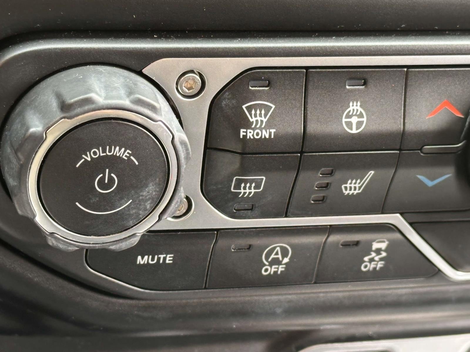 Used 2020 Jeep Wrangler Unlimited Sport S image 29