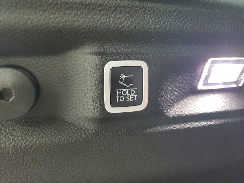New 2026 Jeep Grand Cherokee L Limited AWD/4WD image 35