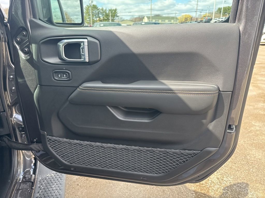 New 2026 Jeep Wrangler Sahara image 31