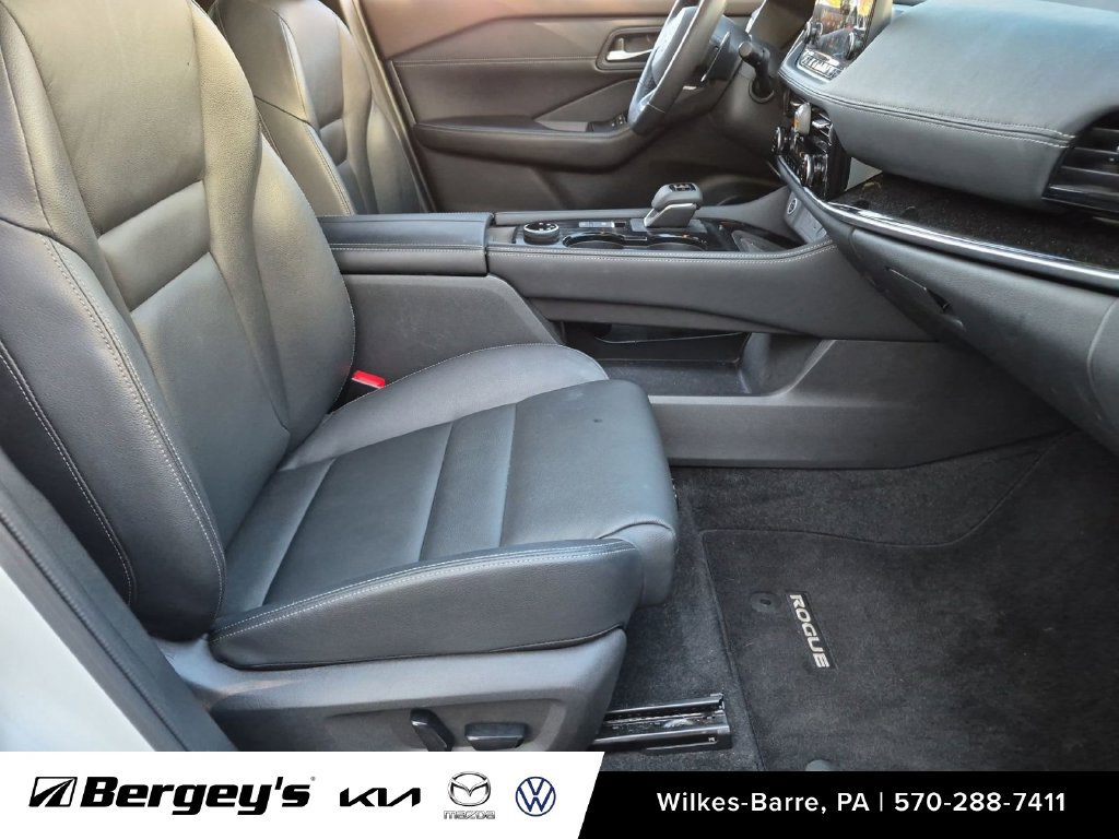 Used 2023 Nissan Rogue SL w/ SL Premium Package AWD/4WD image 34