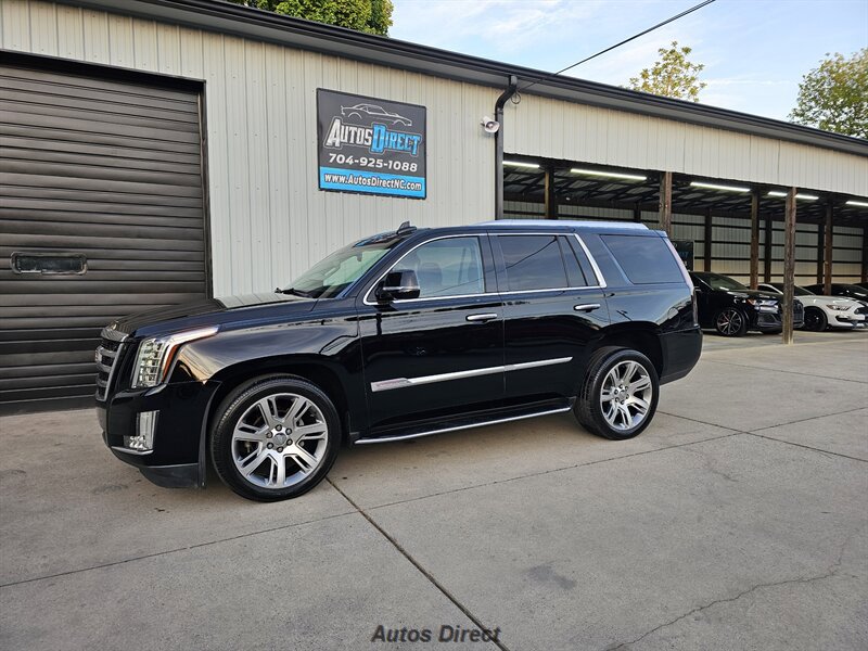 Used 2015 Cadillac Escalade Luxury AWD/4WD image 17